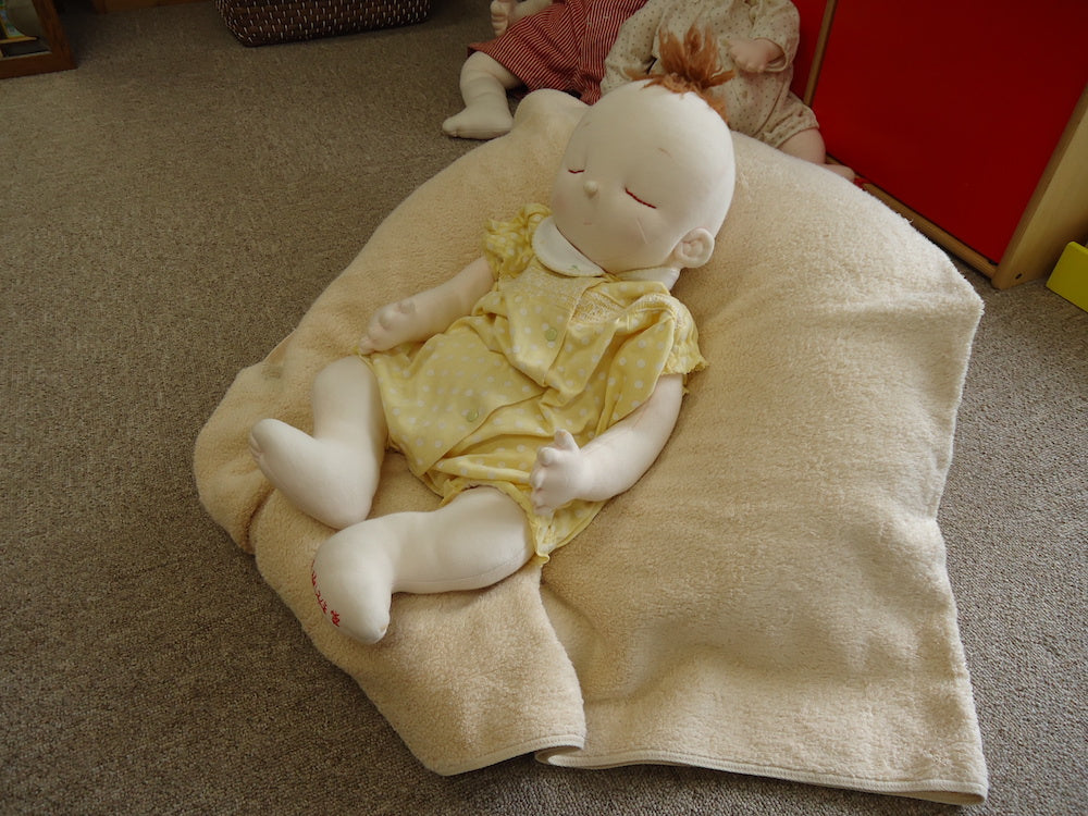 赤ちゃんを寝かせるためのソファ完成